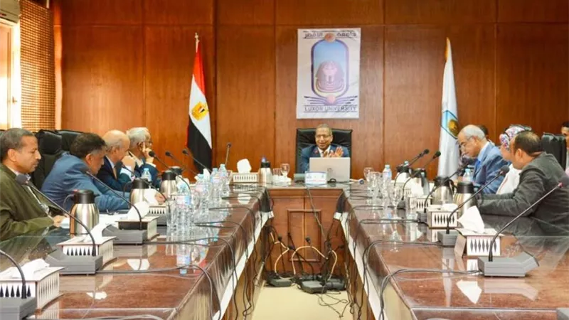 جامعة الأقصر ترشح رئيس جامغة جنوب الوادى السابق لجائزة الدولة التقديرية