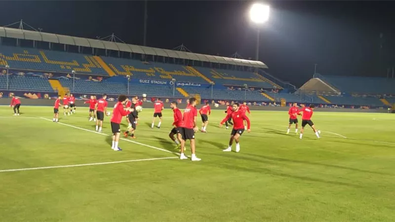 غريب يشيد بالروح القتالية للاعبي المنتخب في المران