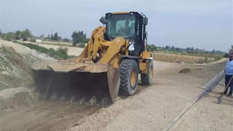 النقل تناشد المواطنين بعدم فتح المعابر غير القانونية على خطوط السكة الحديد
