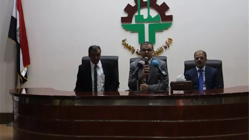وزير القوي العاملة يسلم 120 عقد عمل لذوي الاحتياجات الخاصة براتب حد أقصي 3500 جنيه
