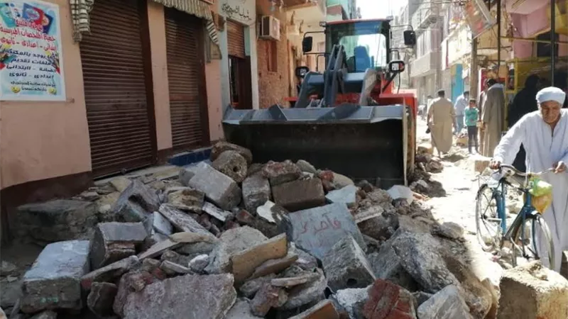 بدء أعمال رفع كفاءة شارع الشيخ موسى بالكرنك شمال الأقصر