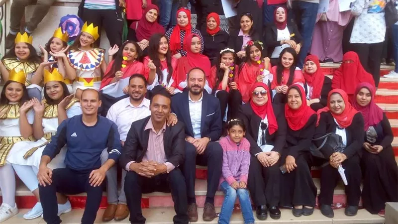 وكيل تعليم القليوبية والمنسق الثقافي بالسفارة يفتتحان مسابقة لمحات من الهند