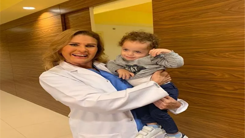 يسرا تدعم أطفال 