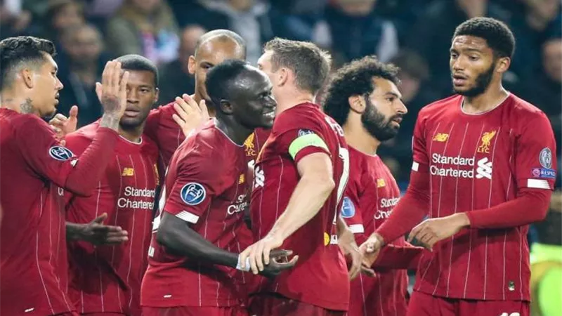 موعد مباراة استون فيلا تريزيجيه وليفربول صلاح