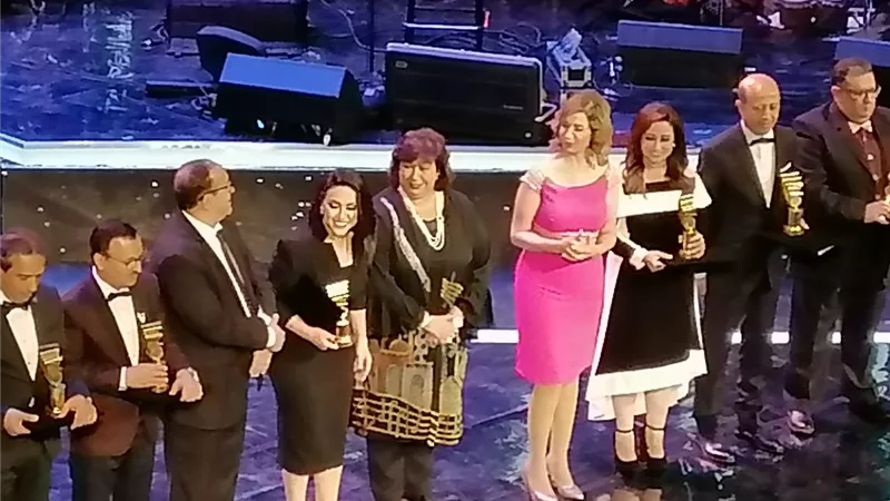 وزيرة الثقافة تكرم مي فاروق الموسيقى العربية.. صور