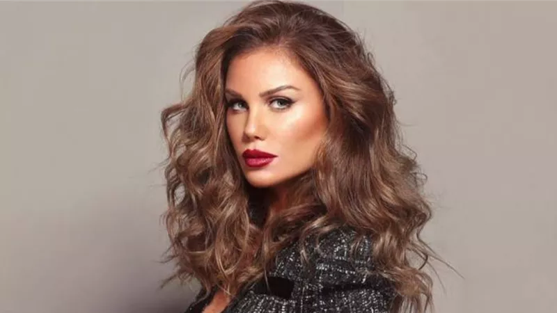 نيكول سابا تثير ازمة في 