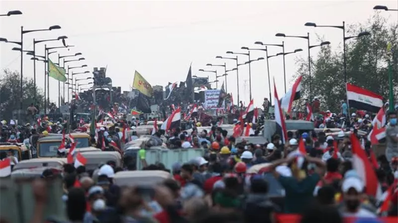 لليوم الثانى على التوالى.. تجدد المظاهرات العراقية أمام ميناء أم قصر