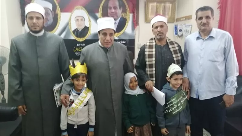 الإسماعيلية تكرم الفائزين في مسابقة الأزهري الصغير..صور