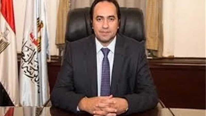 محمد عمر: اكتشفنا اوراق مزورة فى المؤهلات الجامعية للمتقدمين بمسابقة الـ 120 الف معلم
