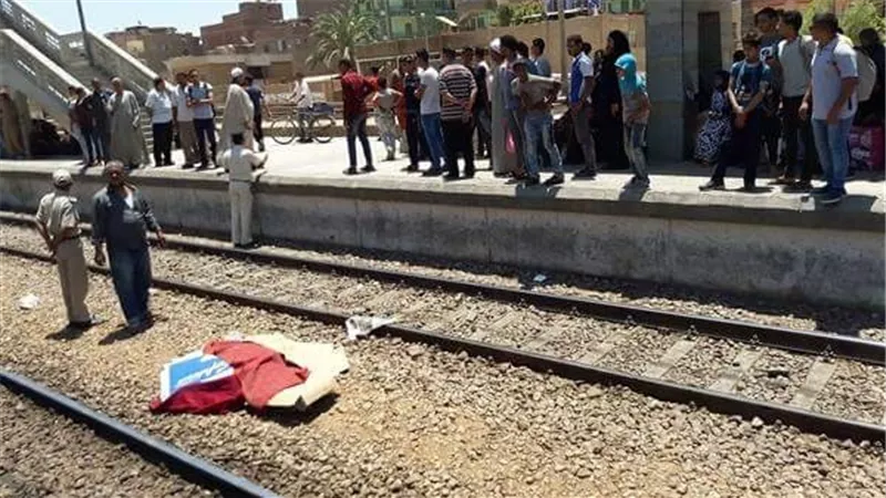 مصرع عامل أسفل عجلات القطار في بني سويف
