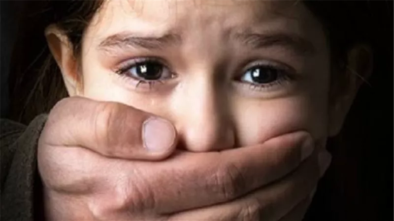 المشدد ١٠ سنوات لذئب بشرى بالشرقية قام بخطف طالبه قاصر وهتك عرضها