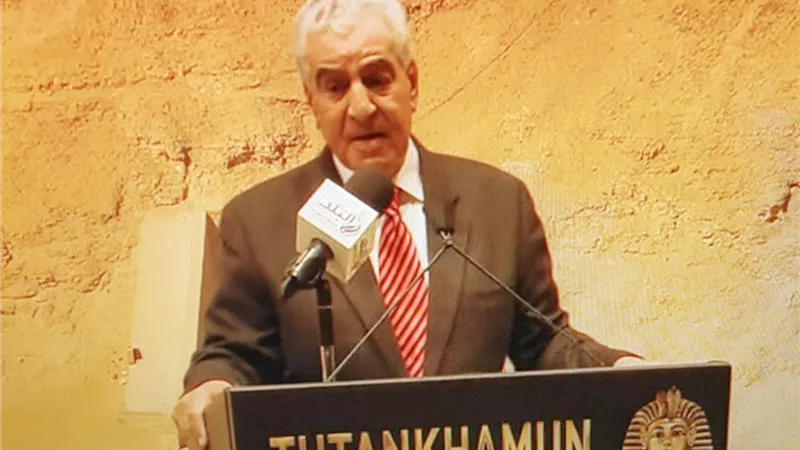 زاهي حواس : سر موت الفرعون الذهبي توت عنخ أمون حير العالم
