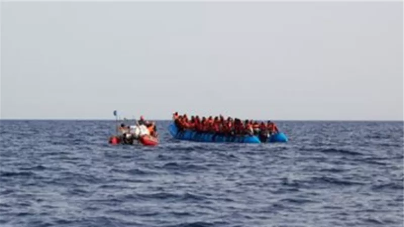 سفينة إيطالية تنقذ 200 مهاجر من مياه البحر قبالة السواحل الليبية