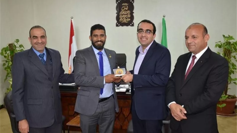 الإسماعيلية تكرم البريد الرئيسي لفوزه بجائزة التميز الحكومي ..صور