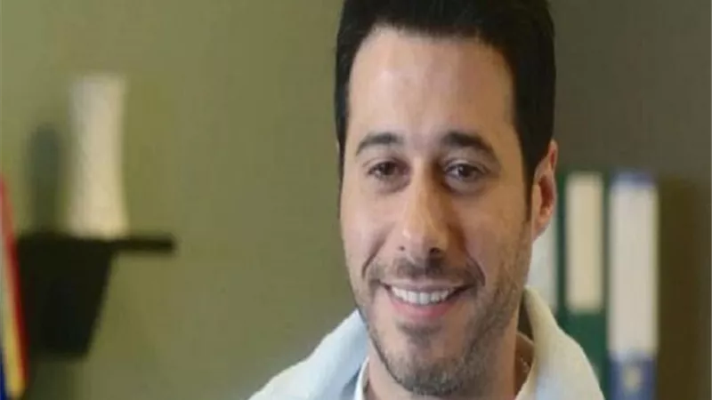 أحمد السعدنى فى الشيخ زايد..لهذا السبب
