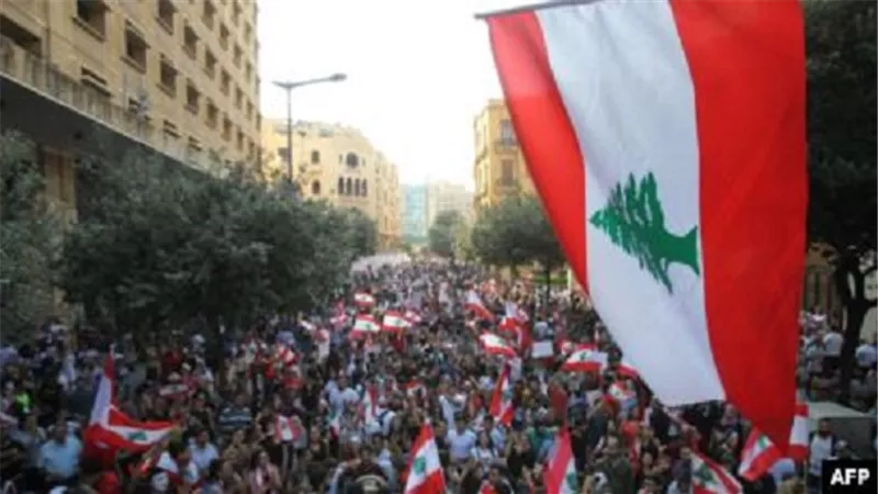 لبنان الى اين ... مسيرة ضخمة من اهل الوفاء مقابل عشرات الالاف من احد الوحدة