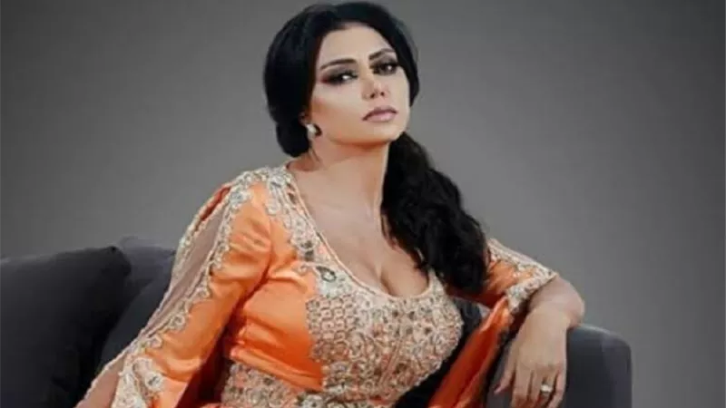 رانيا يوسف تشعل السوشيال ميديا بفستان ساخن