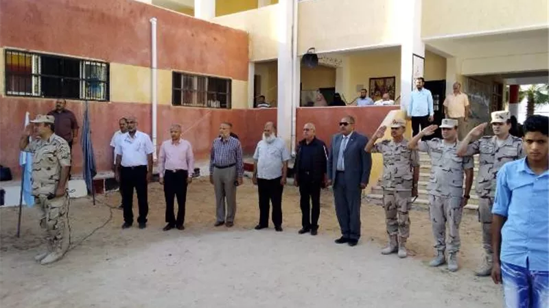 انضباط عسكري متميز بالمدرسة الفنية الزخرفية بمطروح