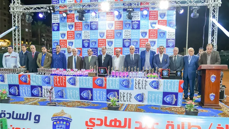 600 لاعب ولاعبة في بطولة الجمهورية للتنس بجزيرة الورد