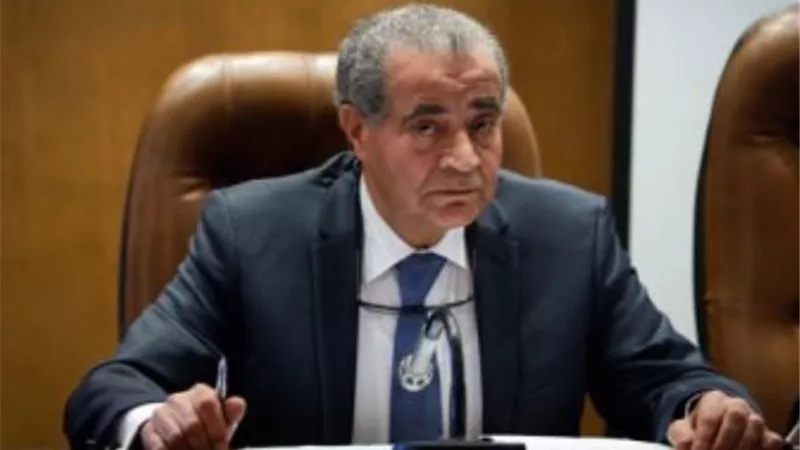 وزير التموين :القيادة السياسية مهتمة بإضافة المواليد على البطاقات