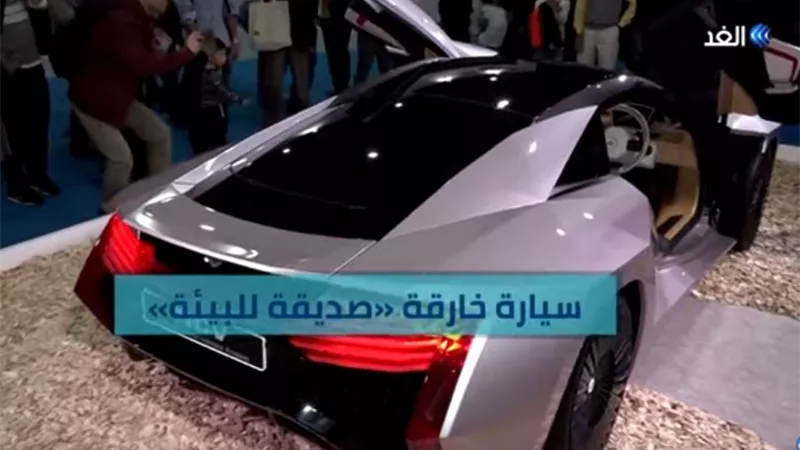 إنتاج سيارة خشبية صديقة للبيئة