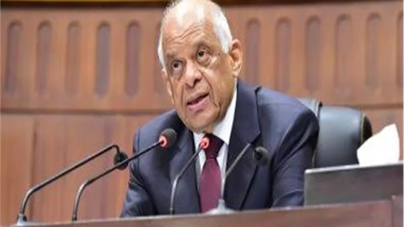 عبد العال يوجه بحضور وزير الصحة للبرلمان بشأن التكليف