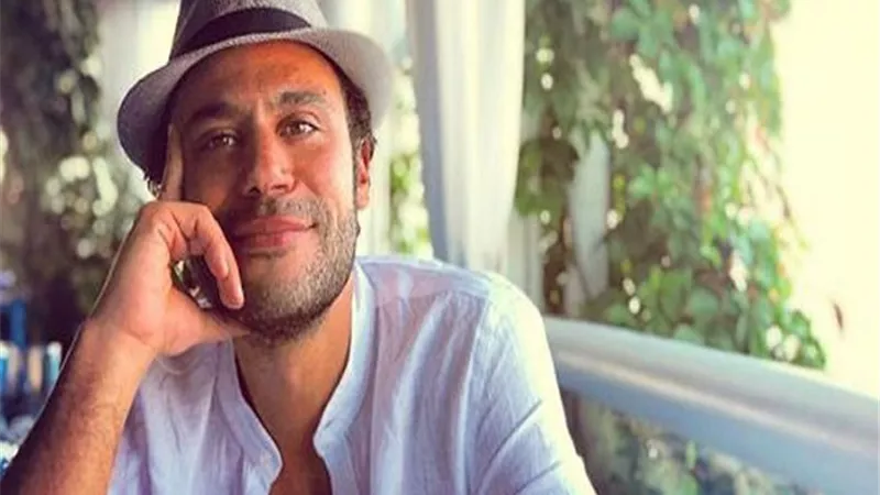شاهد..محمد إمام يطير فى الهواء من كواليس 