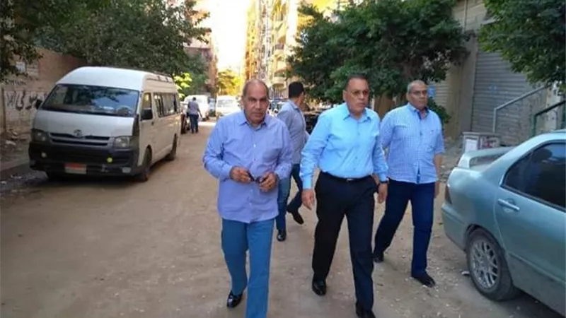 جولة تفقدية لمحافظ الشرقية بمدينة الزقازيق لاعادة الانضباط والتاكد من تنفيذ تعليماته