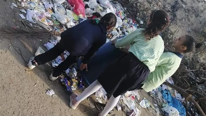إقالة مدير مدرسة بالاسماعيلية وإحالتها للتحقيق بسبب 