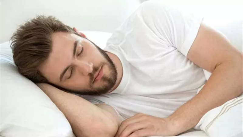 هل تناول البروتين قبل النوم له علاقه بمعدل الحرق؟