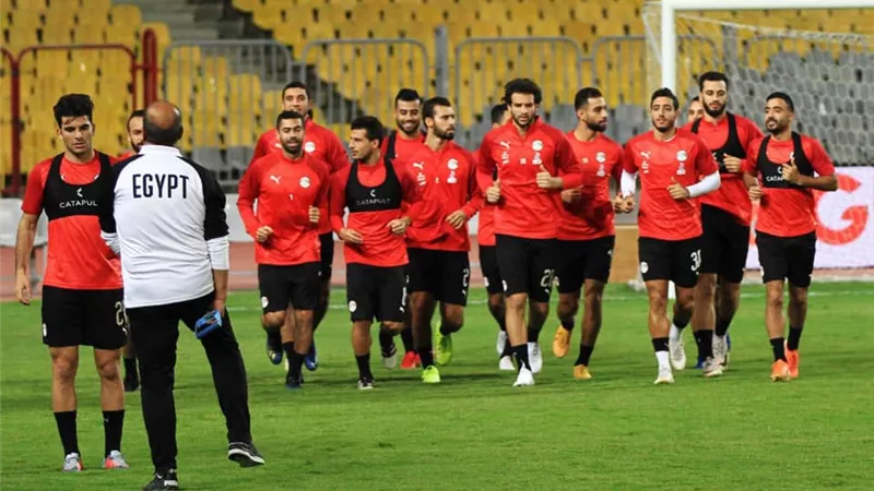 المنتخب يواصل تدريباته ببرج العرب استعدادا لليبيريا .. صور