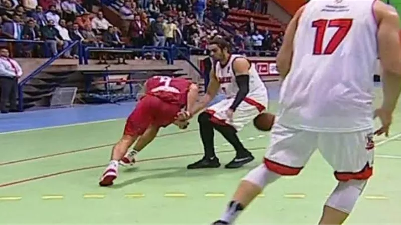 أول تعليق من لاعب سلة الأهلى على أزمة الزمالك
