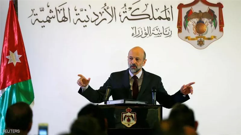 الأردن.. حكومة الرزاز تقدم استقالتها تمهيدا لتعديل وزاري
