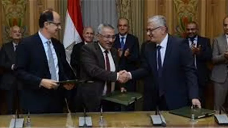 العصار يشهد عقد اتفاق لتأسيس شركة مساهمة لإنتاج عدادات الغاز