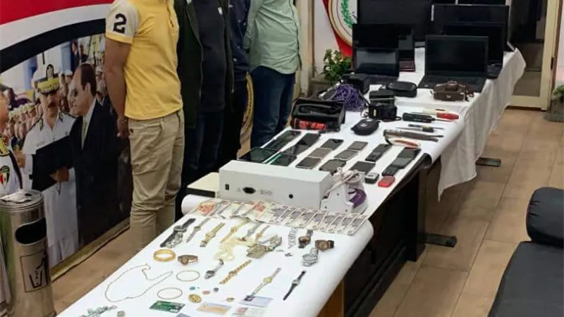 أمن القاهرة يضبط عصابة النشالين بالزيتون