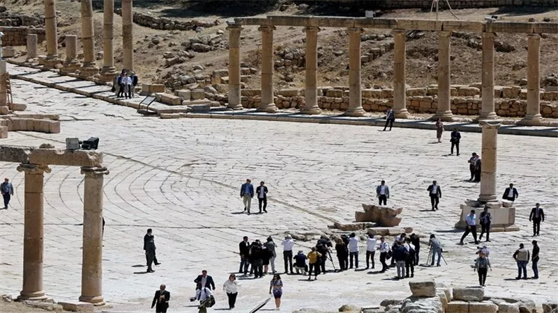 طعن 5 أشخاص بينهم سياح بمنطقة جرش بالأردن
