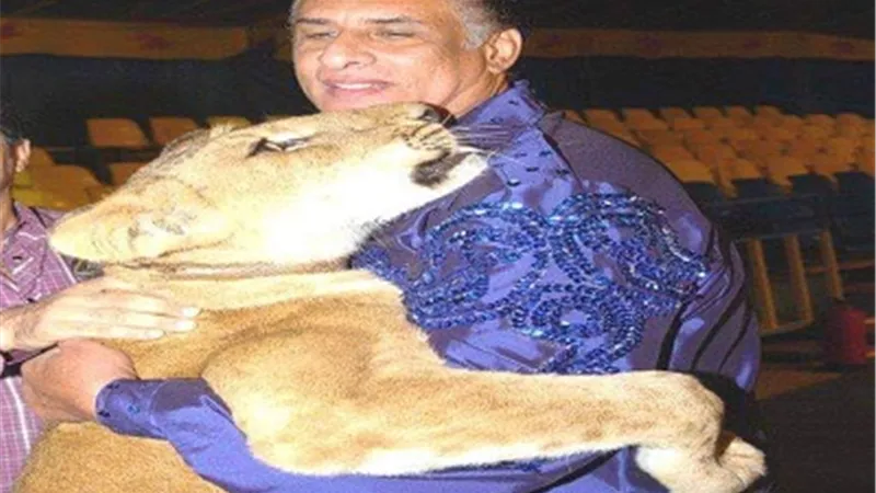 خالد جلال ينعى مدرب الأسود والنمور العالمى 