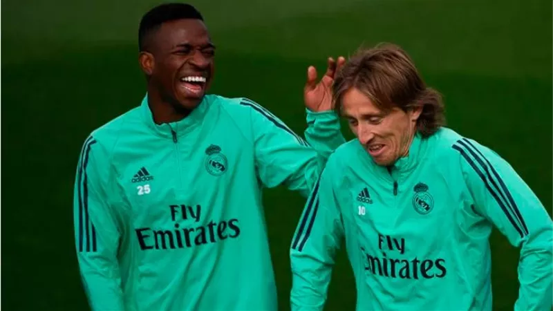 استبعاد مودريتش من تشكيل ريال مدريد لمواجهة جلطة سراي