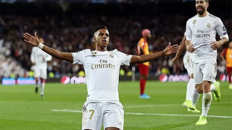 بالفيديو.. هاتريك رودريجو يقود ريال مدريد للفوز بسداسية على جلطة سراي