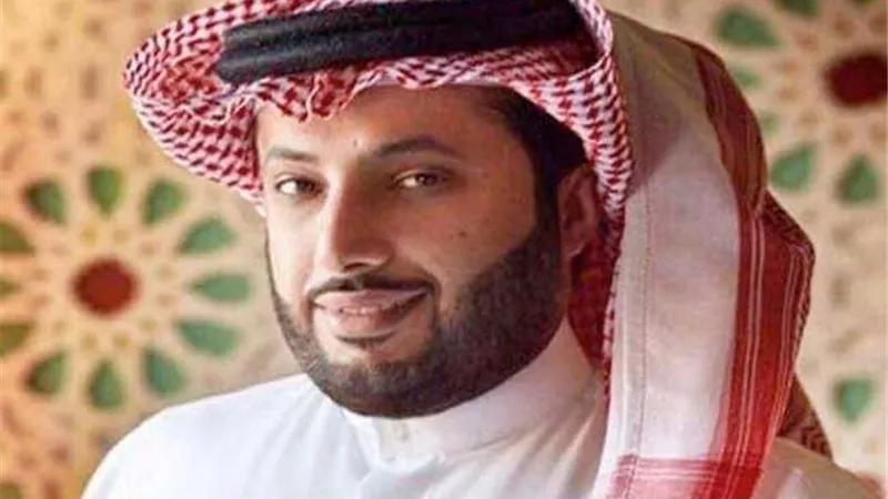 تركى ال الشيخ فى رسالة غامضة 