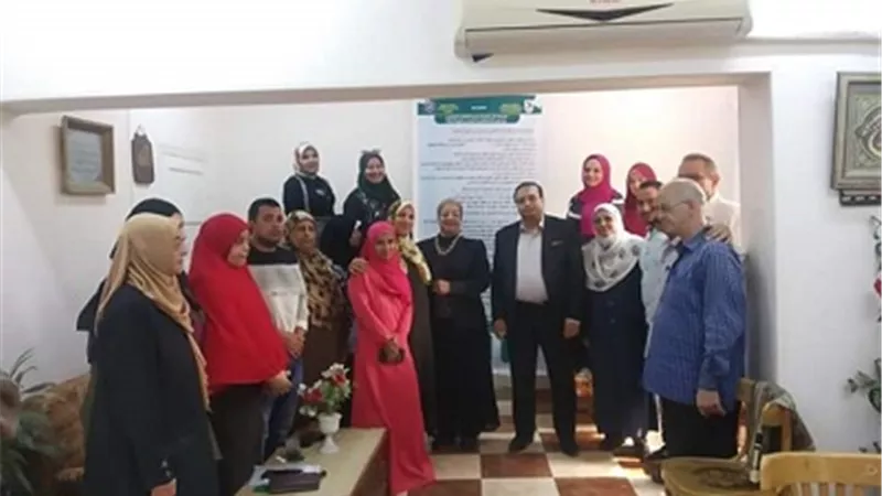 لوحة بخدمات التأهيل الاجتماعى لوكيل وزارة التضامن ببنى سويف