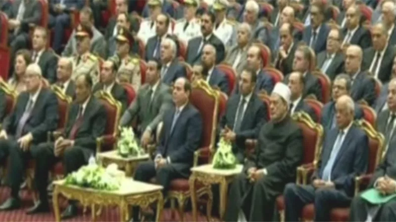 بدء احتفالية المولد النبوى بمركز المنارة .. والرئيس يهنىء الحاضرين بالمناسبة