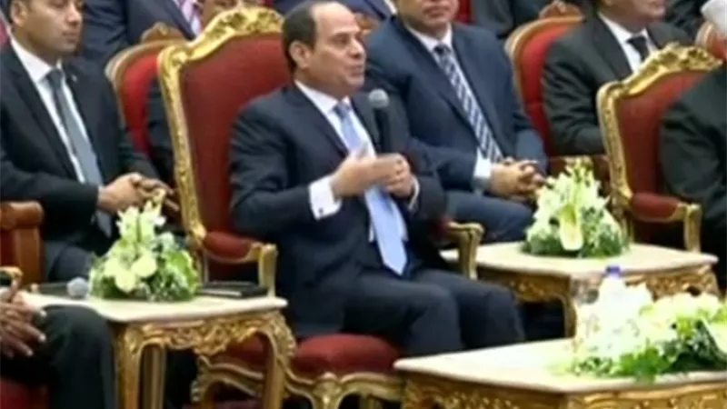 السيسي يوجه وزير الأوقاف بتنظيم مؤتمر عام حول الفكر الديني والتوعية.. ووعد بالرعاية والمشاركة
