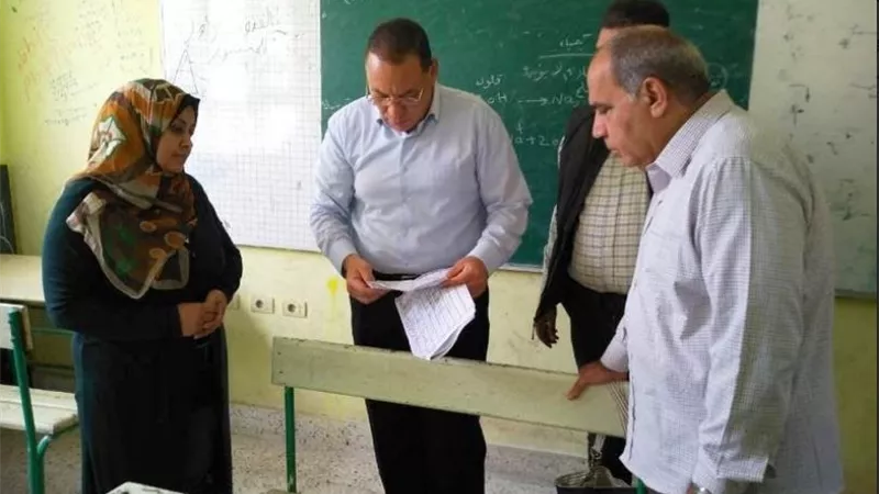 عزل مديرالاداره التعليمية بديرب نجم من منصبه وإيقاف مديرمدرسة