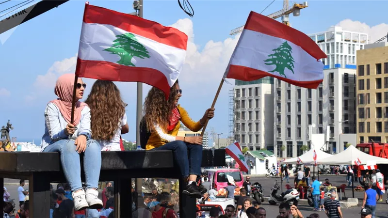 استجواب رئيس وزراء لبنان السابق بشأن 11 مليار دولار