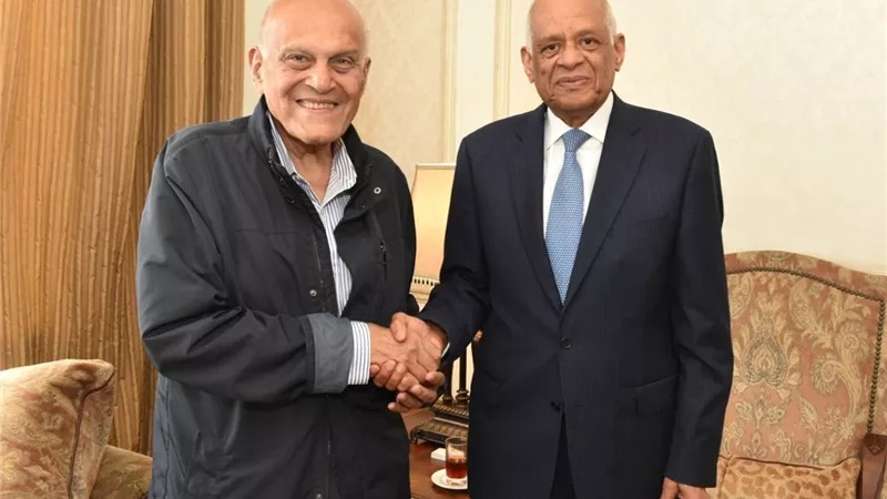على عبد العال يلتقى الجراح المصرى العالمى الدكتور مجدى يعقوب ويطلع على اخر اسهاماته العلمية في خدمة المصريين
