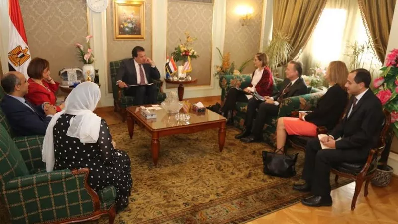 وزير التعليم العالي يستقبل مديرة مكتب الوكالة الأمريكية للتنمية الدولية