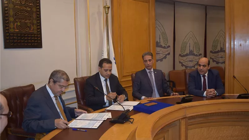 اتفاقية تعاون مشترك بين غرفتي القاهرة وسوهاج لدعم التجارة والصناعة والاستثمار