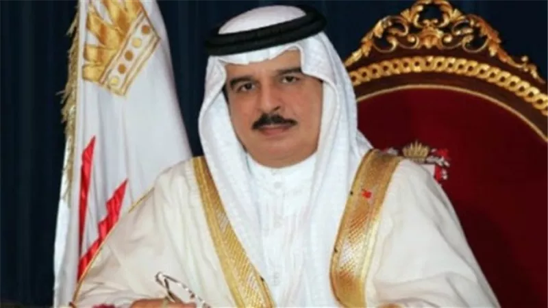 ملك البحرين يغادر القاهرة بعد بحث تطورات الأوضاع الإقليمية مع الرئيس السيسي