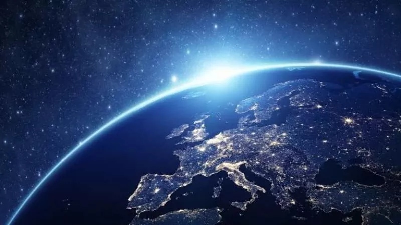 علماء أمريكيون يعلنون حالة الطوارئ المناخية.. كوكب الأرض على مشارف كارثة بيئية غير مسبوقة